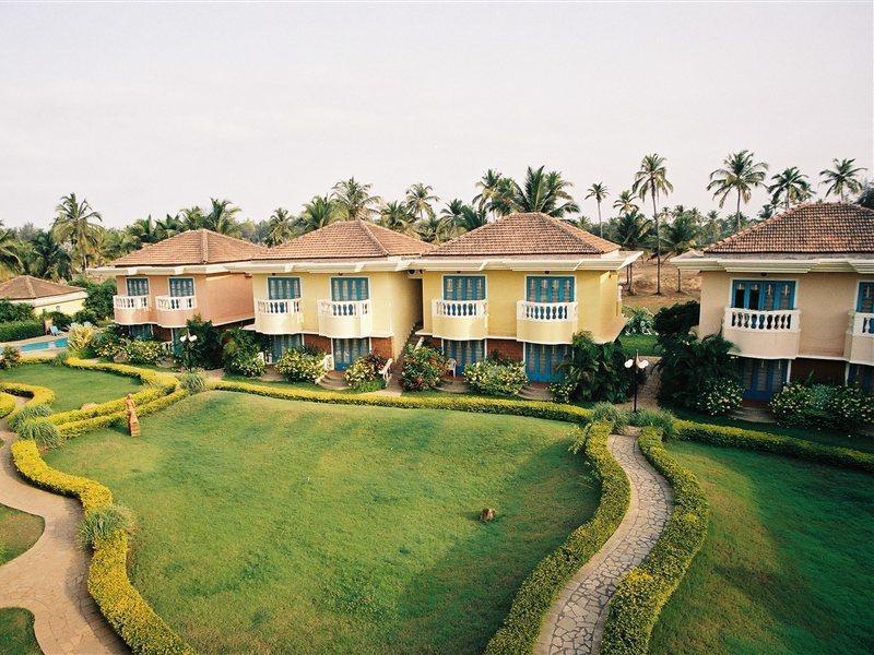 Coconut Grove Beach Resort Colva Exterior foto