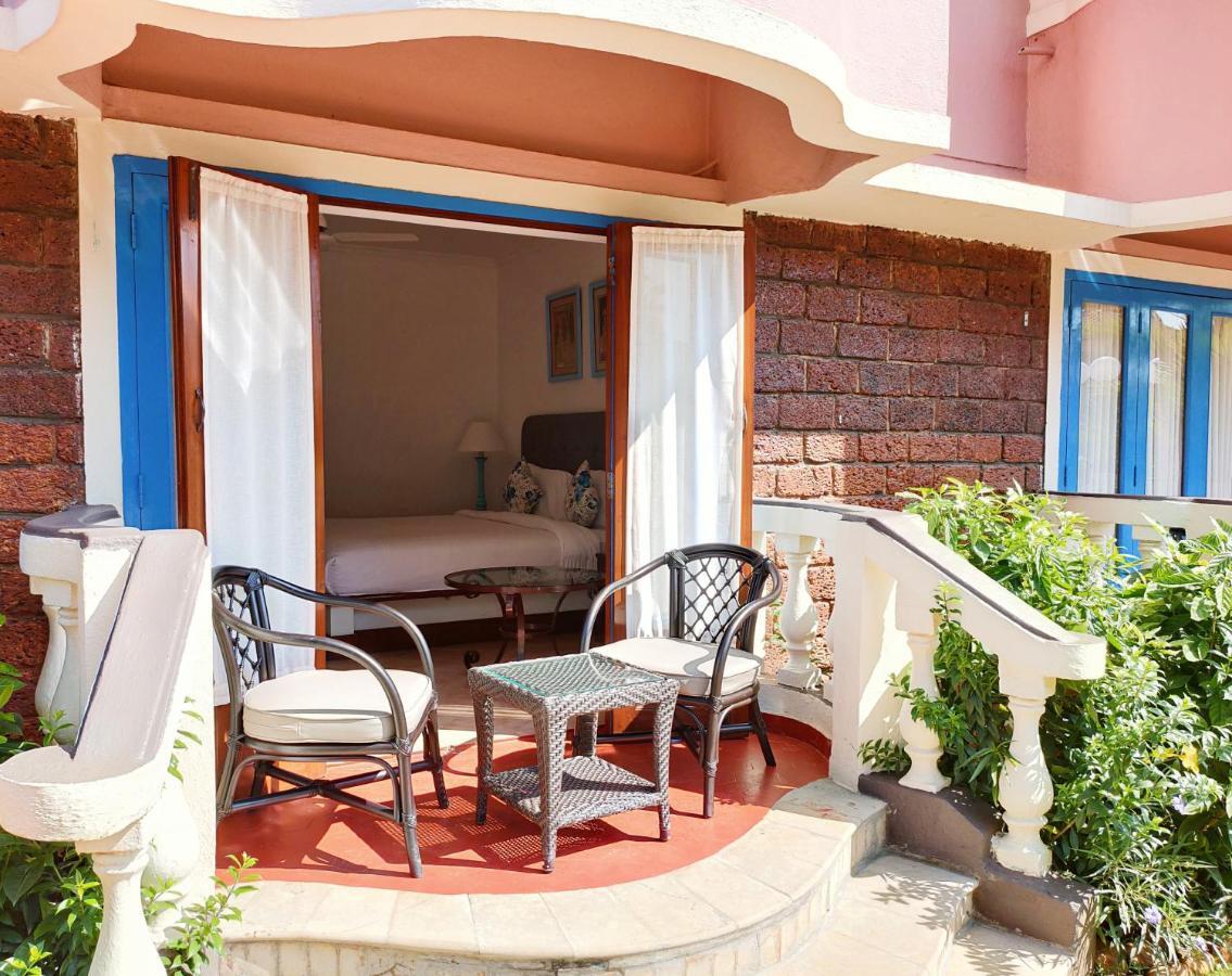 Coconut Grove Beach Resort Colva Exterior foto