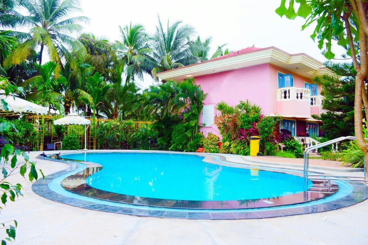 Coconut Grove Beach Resort Colva Exterior foto