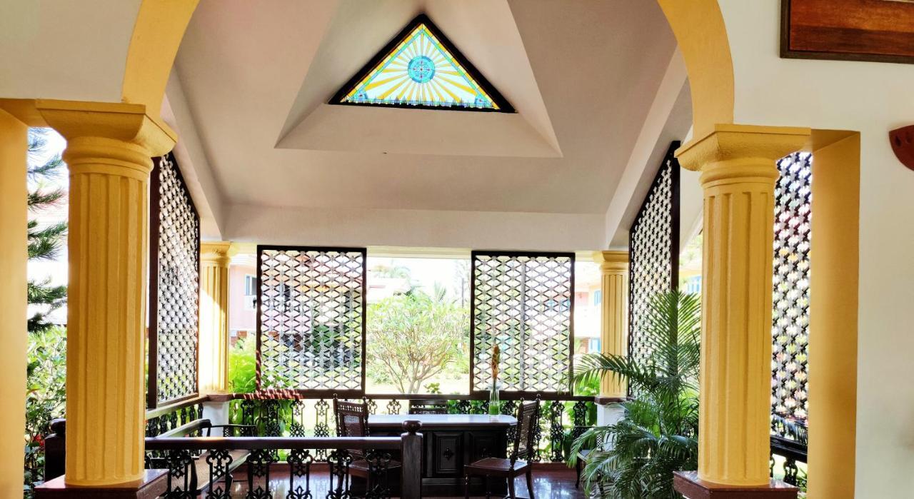 Coconut Grove Beach Resort Colva Exterior foto